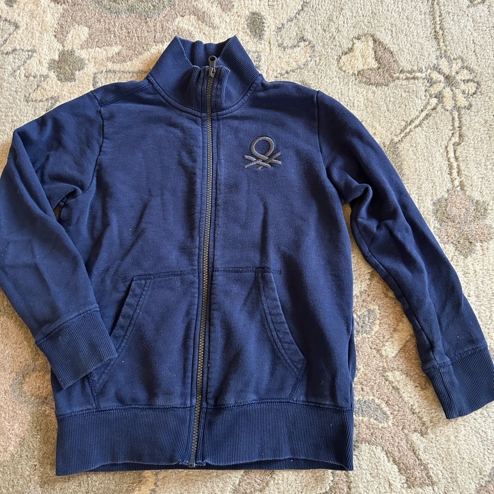 Benetton zip up sweatshirt, youth 6/8